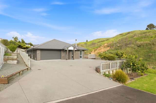 11 Bob Carter Place Welcome Bay_1