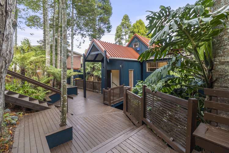 196 Godley Road Titirangi_0