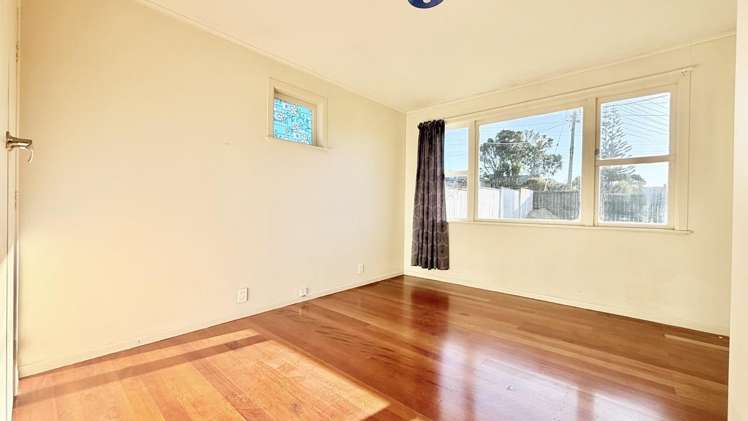 57 Tiroroa Avenue 1802_6