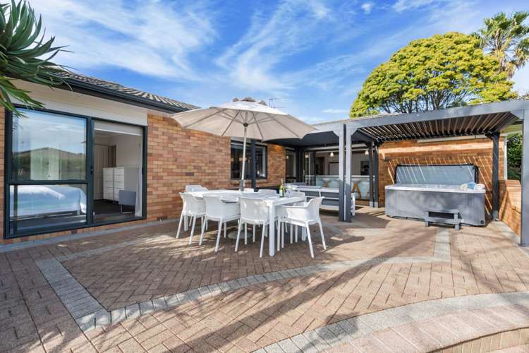 22 Flora Place Wattle Downs_10