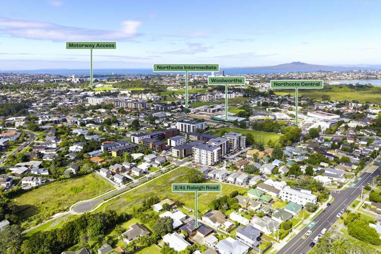 2/41 Raleigh Road Northcote_14