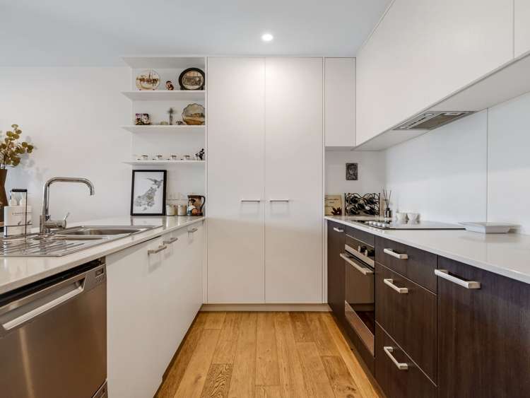 30/8 Thompson Park Road Mount Wellington_1