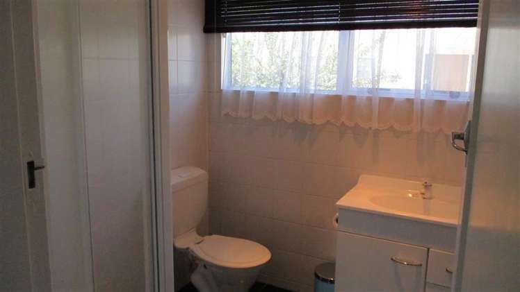 137 Marshland Road Shirley_4