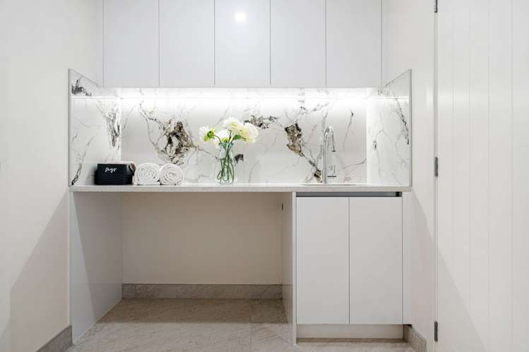 33 & 33B Ballymore Drive Pinehill_15