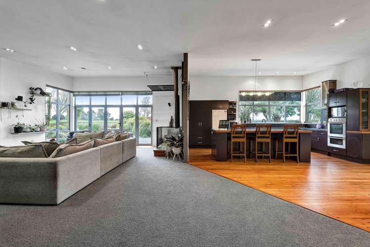 82 Mawhitiwhiti Road Normanby_4