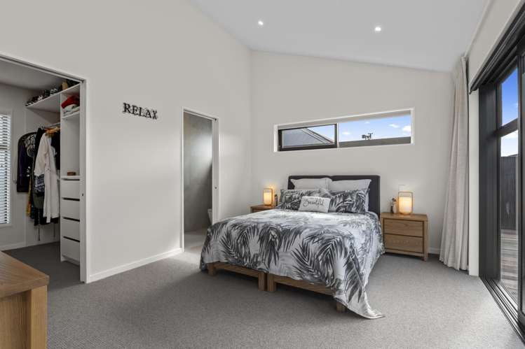 19 Guinevere Drive Lincoln_16
