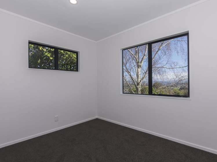 6 Philomel Crest Welcome Bay_25