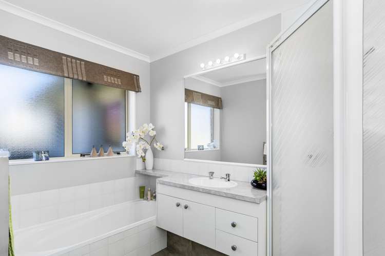 9 Newport Key Papamoa_12