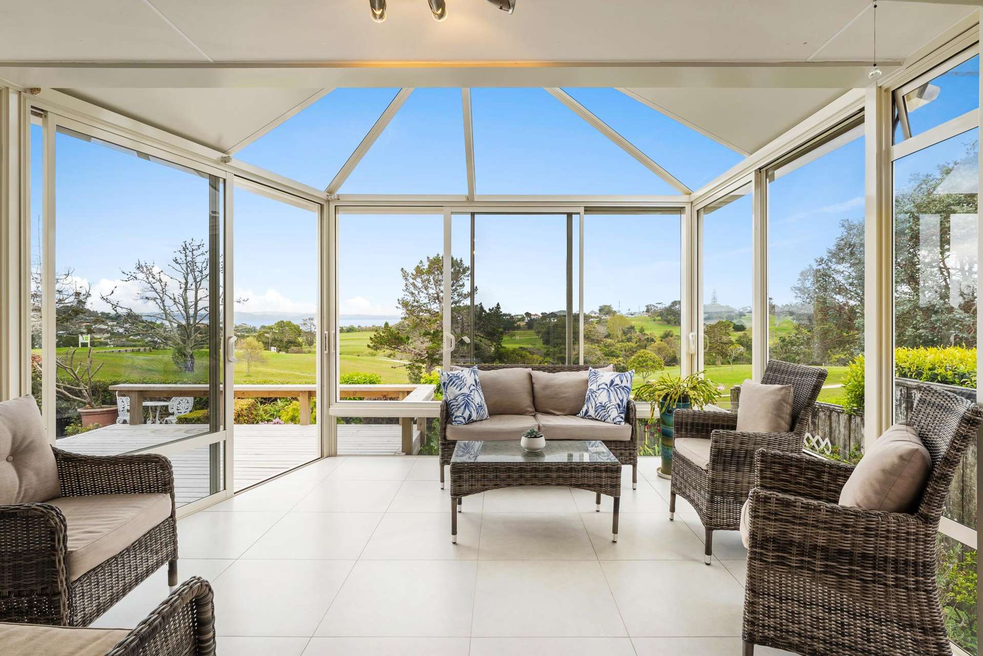 7 Tiller Court Gulf Harbour_0