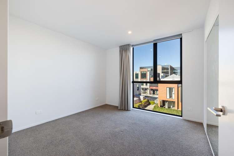 4/235 Madras Street_3