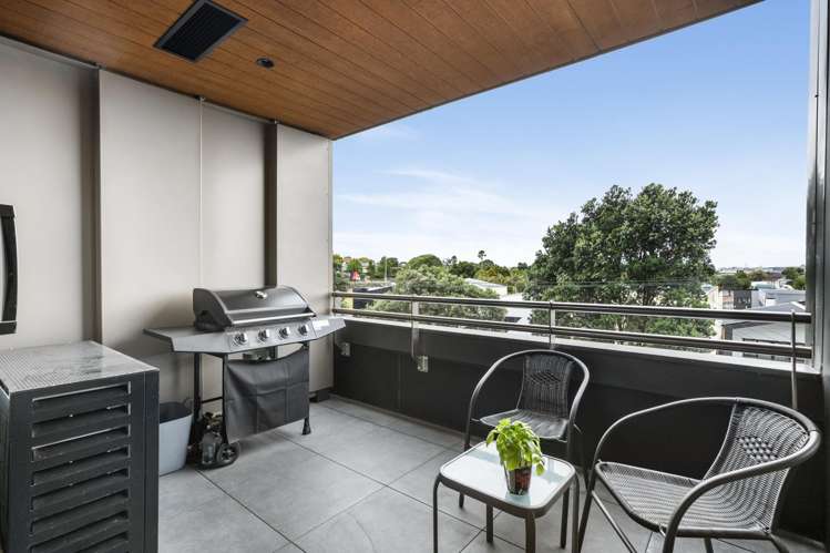 202/64 Victoria Street Onehunga_2