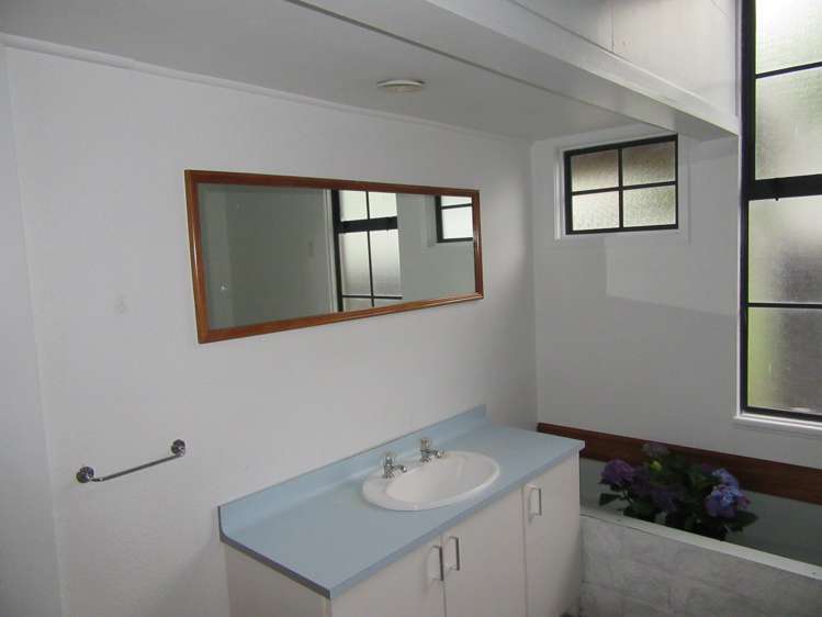 124 Rutene Road Kaiti_14