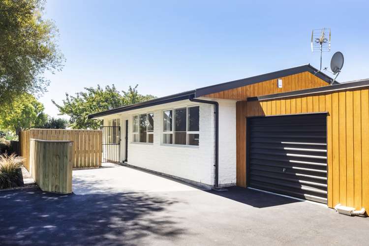 2/11 Heathcote Street Woolston_15