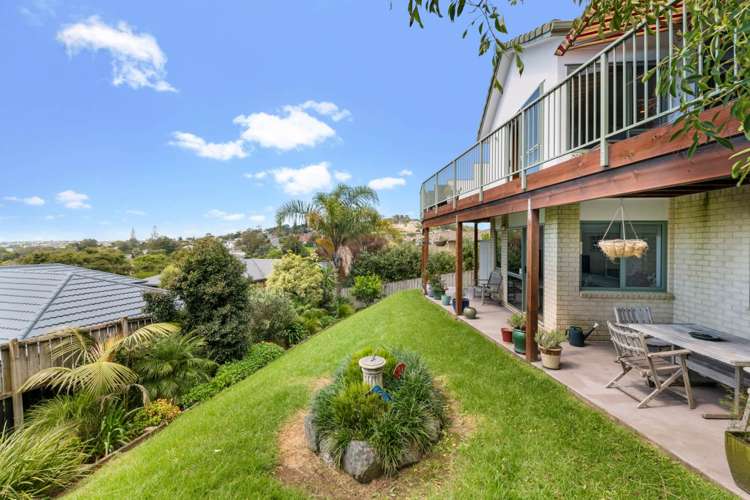 20 Rivervale Grove Stanmore Bay_9