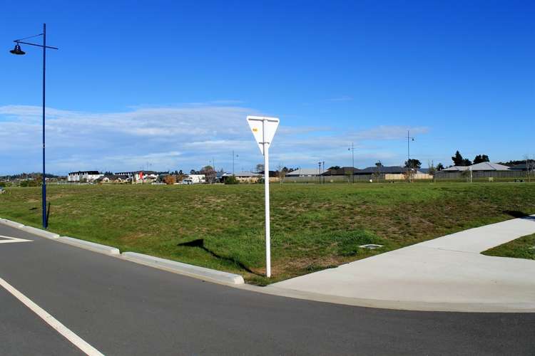 76 Tiritiri Moana Drive Pegasus_0