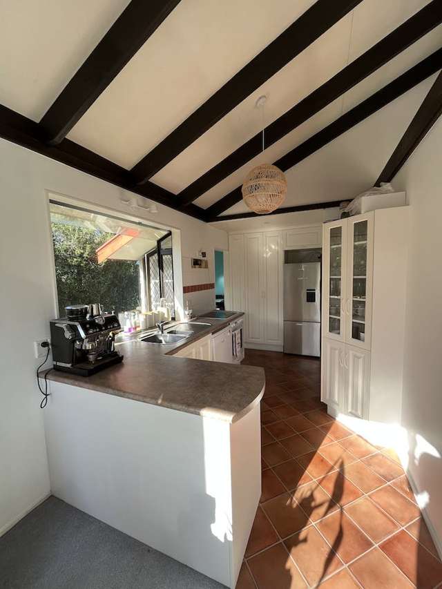 32A Francis Road Paraparaumu Beach Kapiti Coast Houses for Rent