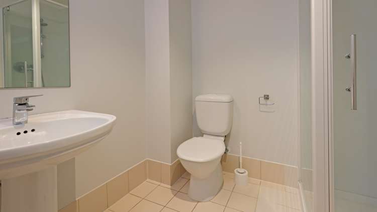 11a/30 Westward Ho Glen Eden_14