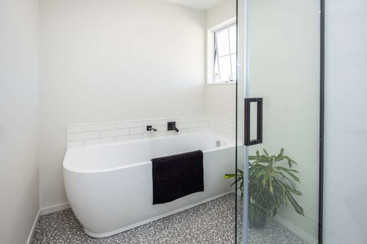 78 Higginson Road Ngahinapouri_21