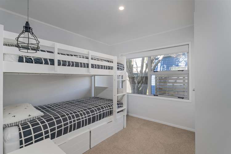 127 The Fairway Matarangi_9