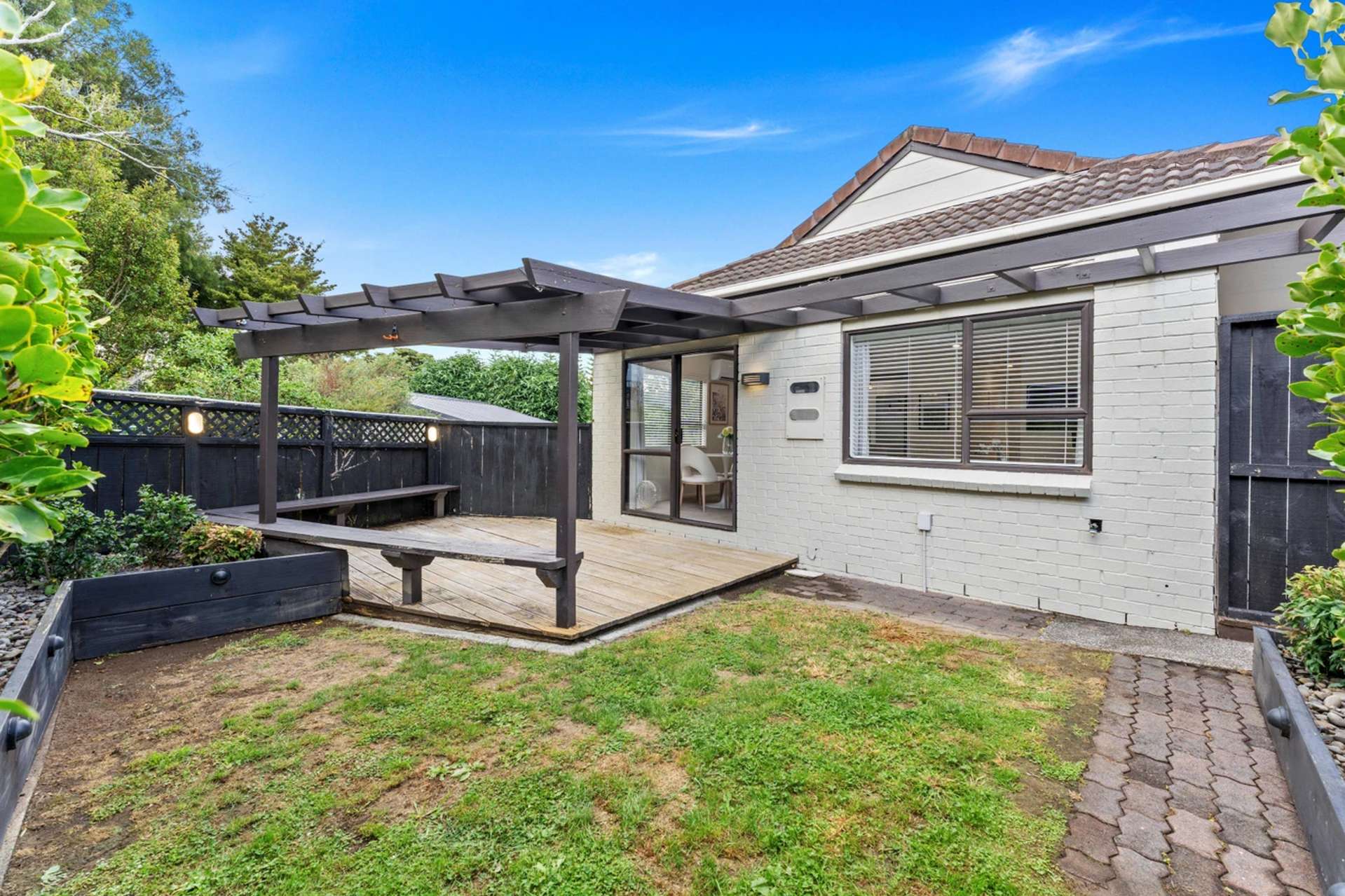 2/1B Eugenia Rise Totara Heights_0