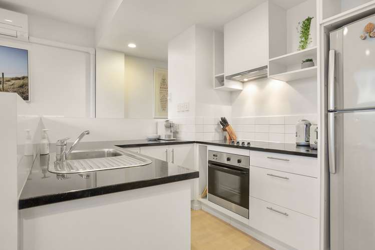 56 Fisher-Point Drive Auckland Central_5