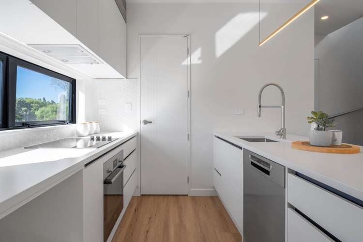 33e Saint Peters Street Northcote_2