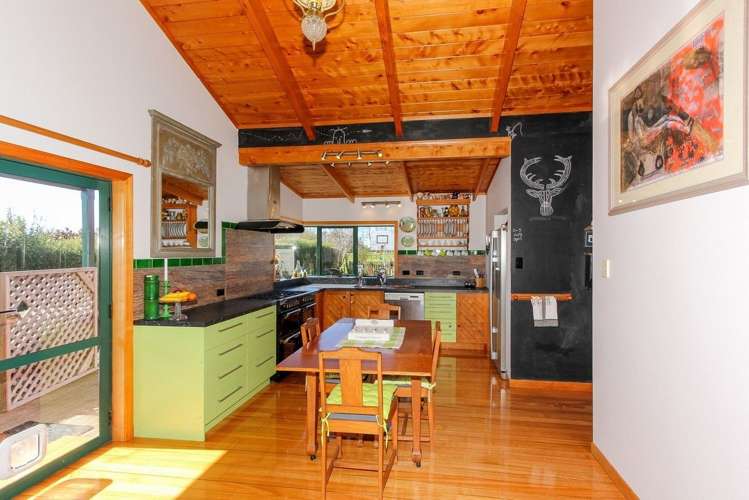 9 Dunn Street Egmont Village_2