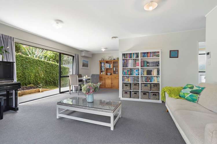 72a Solar Road Glen Eden_7