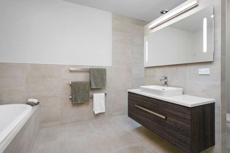 5 Curnow Place Leamington_26