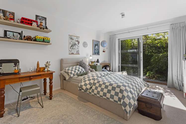 11 Te Awakura Terrace Mount Pleasant_23