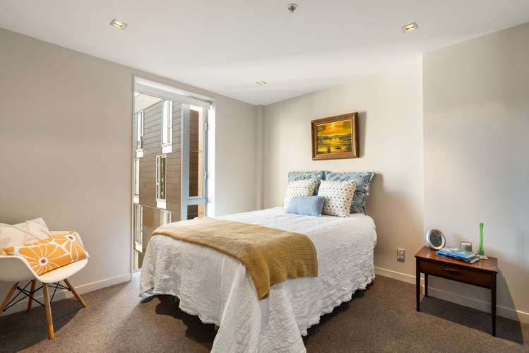 7i/82 Cable Street Te Aro_15