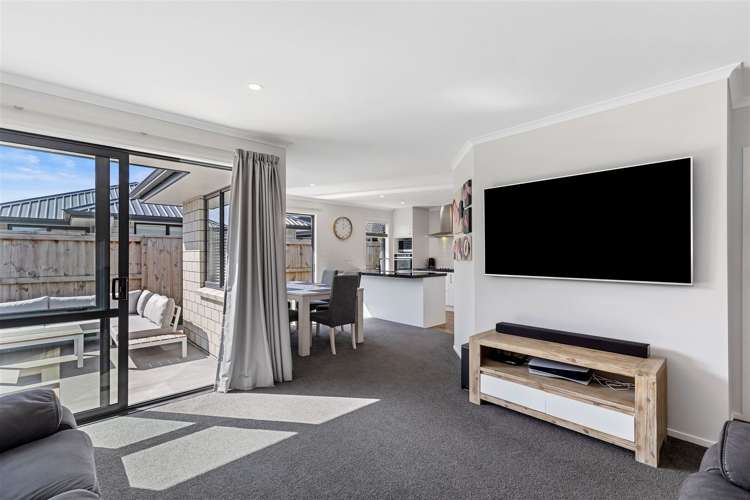 44 Hills View Drive Papamoa_5