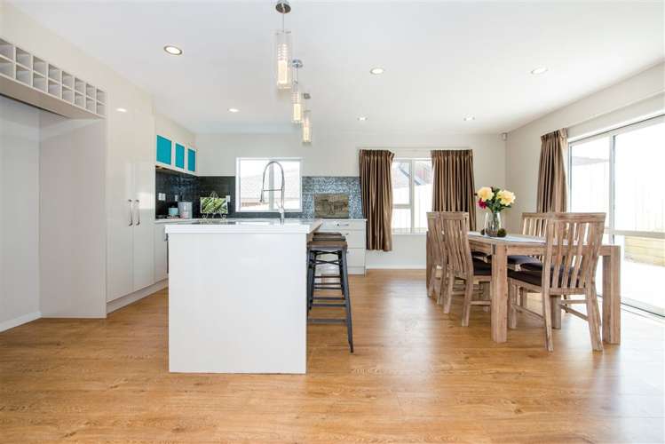 72a West Coast Road Glen Eden_4