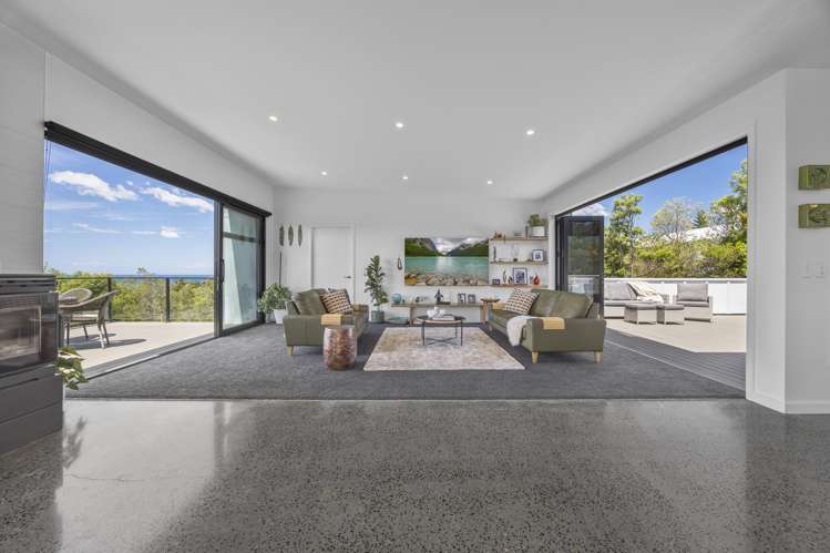 23 Totara Close Taieri Mouth_2