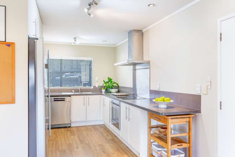 17 Outlook Road Greenhithe_5