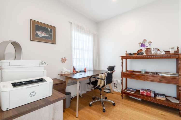 14 Beach Road Northcote Point_16