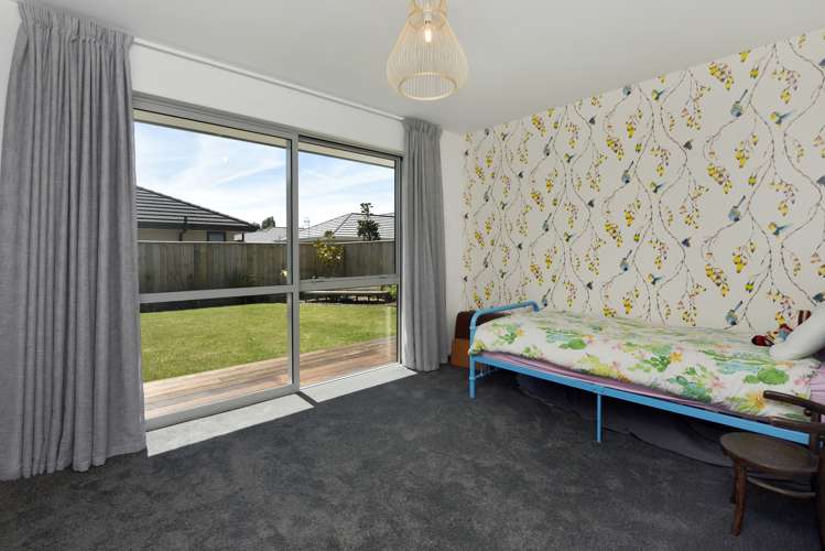 9 Camberley Road Richmond_17