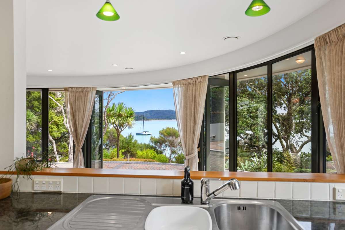 16 James Clendon Place_2