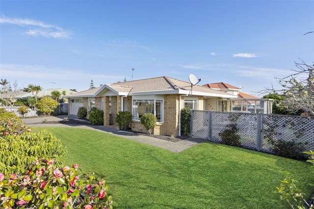 156 Lakeside Drive Orewa_3