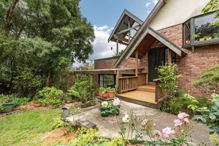 32, 34, 36 & 38 Moerangi Street Broad Bay_33