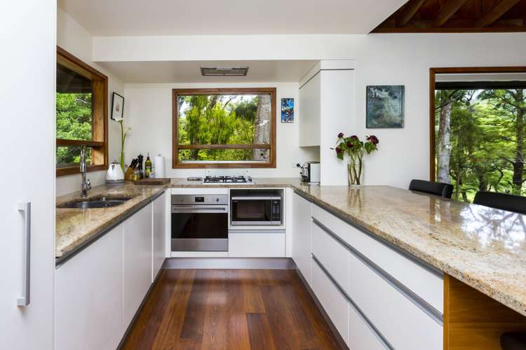 24 Freemans Way Pinehaven_7