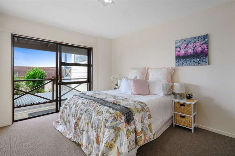 1/685a East Coast Road Browns Bay_7