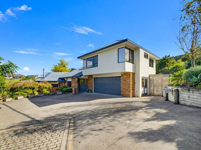 Leafy Family Living in Pukekohe
