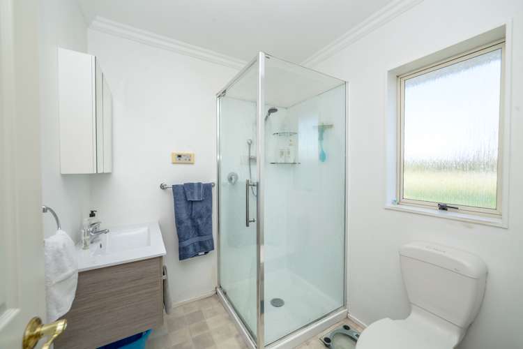 126 Paierau Road Opaki_14