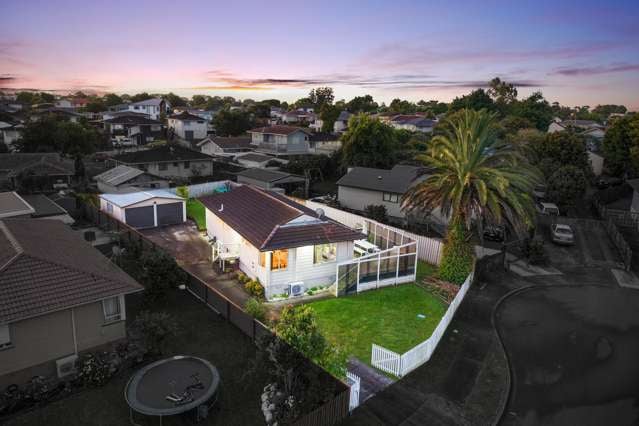 **URGENT** Sale in Papatoetoe!