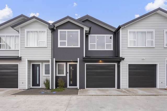 Modern living, easy lifestyle, central convenience