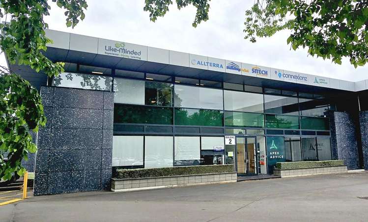 2/1 Show Place Addington_15