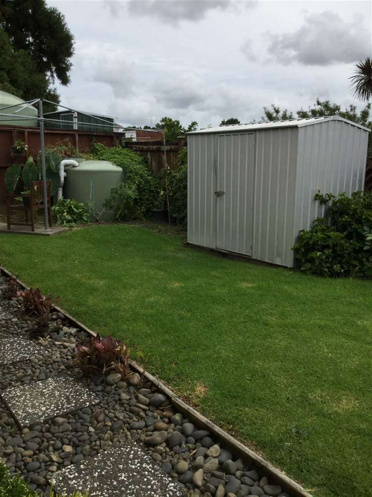 68a Archibald Road Kelston_14