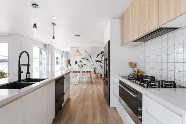 60 Pacific Parade Coastlands_1