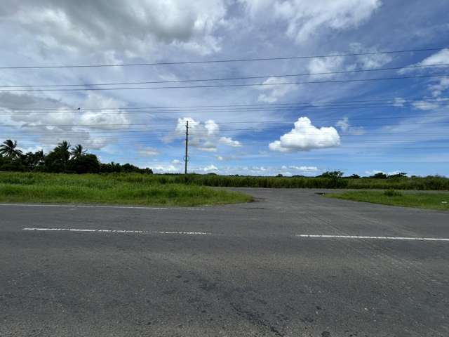 Prime Agriculture Land Near Main Highway